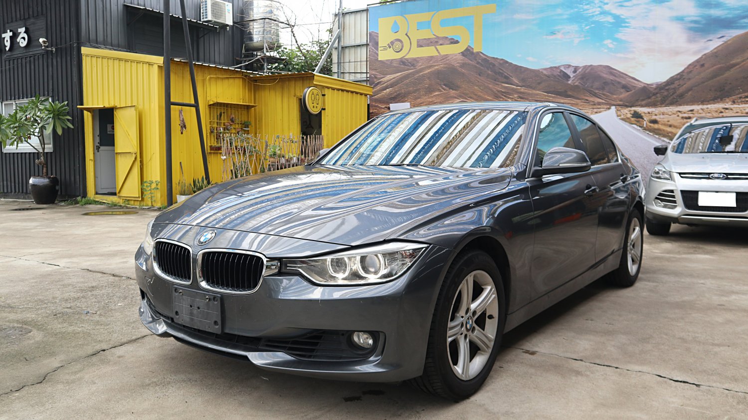 Bmw 寶馬 ／ 3-Series ／ 2015年 ／ 2015年BMW 320I 灰色 寶馬中古車 ／ 九州欣旺汽車 (台南)