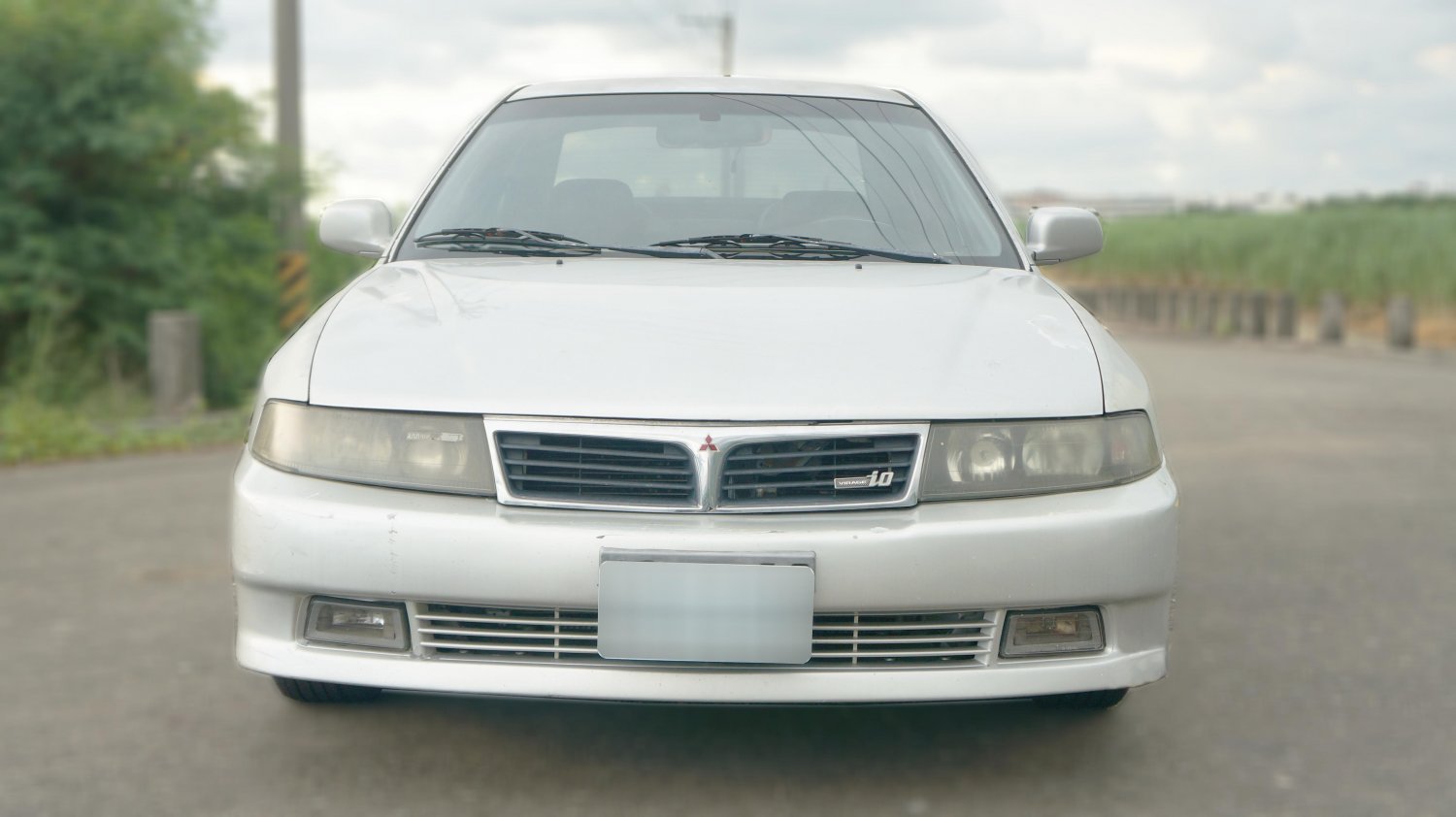 Mitsubishi 三菱 Lancer 菱帥 00年mitsubishi Lancer 銀色三菱中古車 成交區