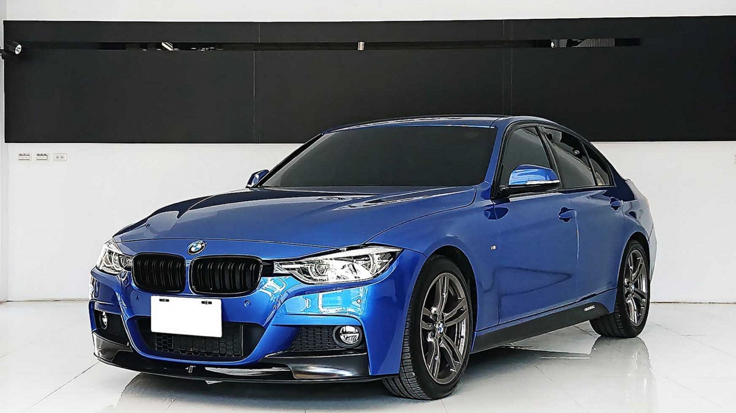 Bmw 寶馬 3 Series 16年bmw 3i 藍色寶馬中古車 高鈞汽車 高雄