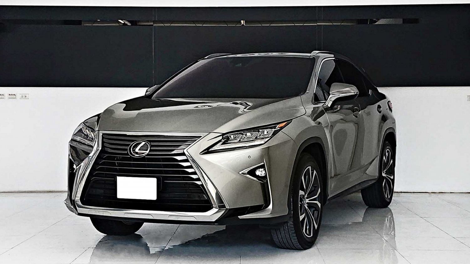 Lexus 凌志 Rx 系列 18年lexus Rx300 頂級版凌志中古休旅車 高鈞汽車 高雄