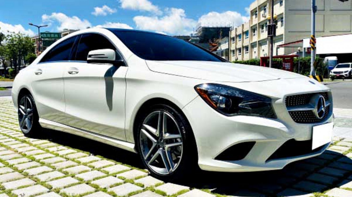 Benz 賓士 Cla Class 15年benz Cla250 白色賓士中古車 528汽車 台南