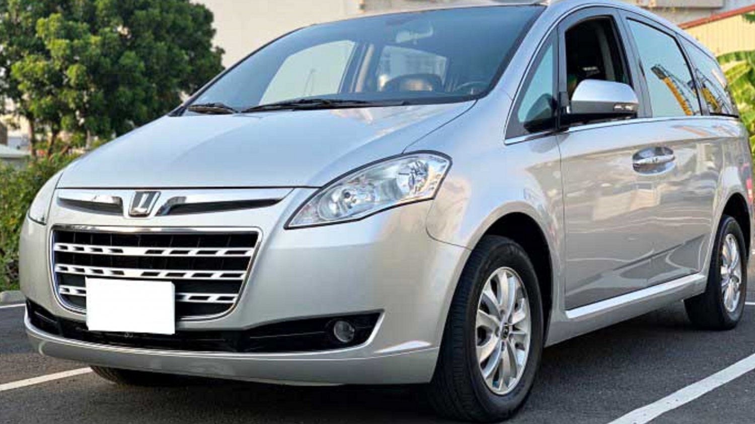 Luxgen 納智捷 M7 10年luxgen M7 Mpv 銀色納智捷中古車 528汽車 台南