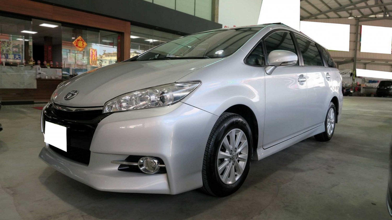 Toyota 豐田 Wish 15年toyota Wish 銀色豐田中古車 屏東車庫