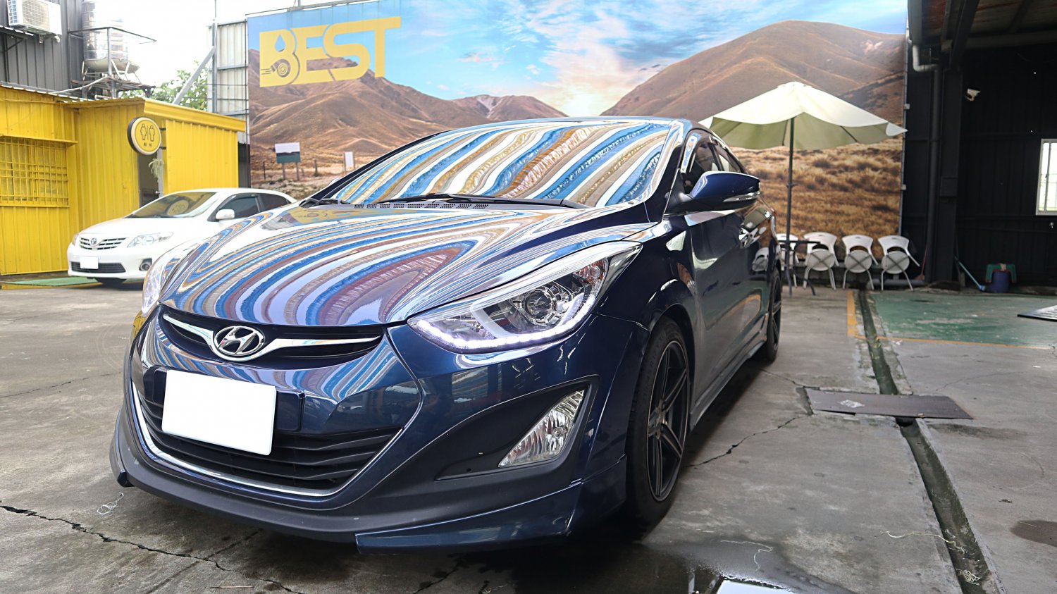 Hyundai 現代 Elantra 16年hyundai Elantra 藍色現代中古車 九州欣旺汽車 台南