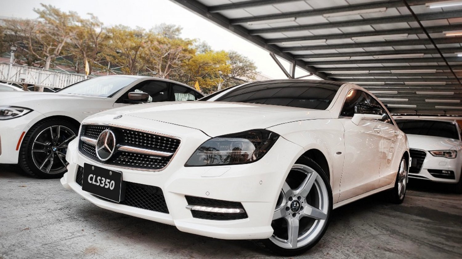 Benz 賓士 Cls Class 12年benz Cls350 白色賓士中古車 桃園車庫