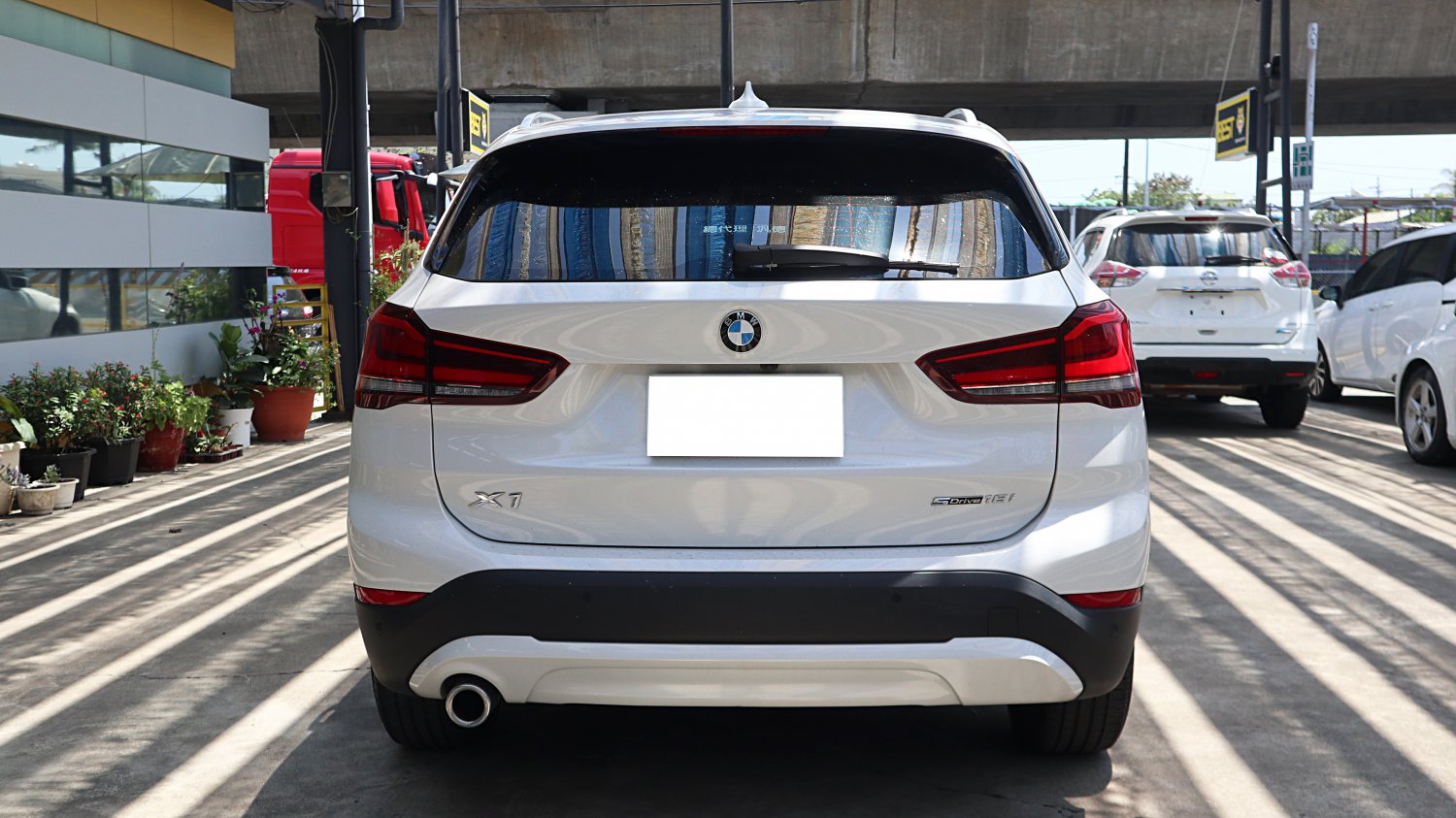 Bmw 寶馬 ／ X1 ／ 2021年 ／ 2021年 BMW X1 白色 寶馬中古車 ／ 成交區