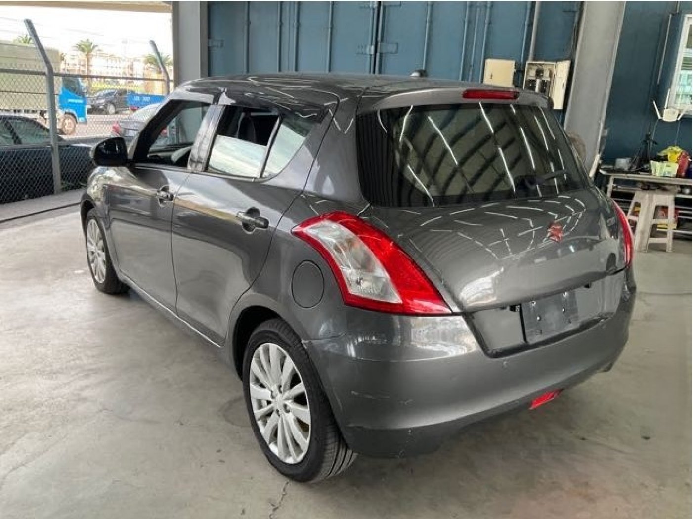 Suzuki 鈴木 ／ Swift ／ 2011年 ／ 2011年Suzuki Swift 灰色 鈴木中古車 ／ 九肇匯元汽車 (台南)