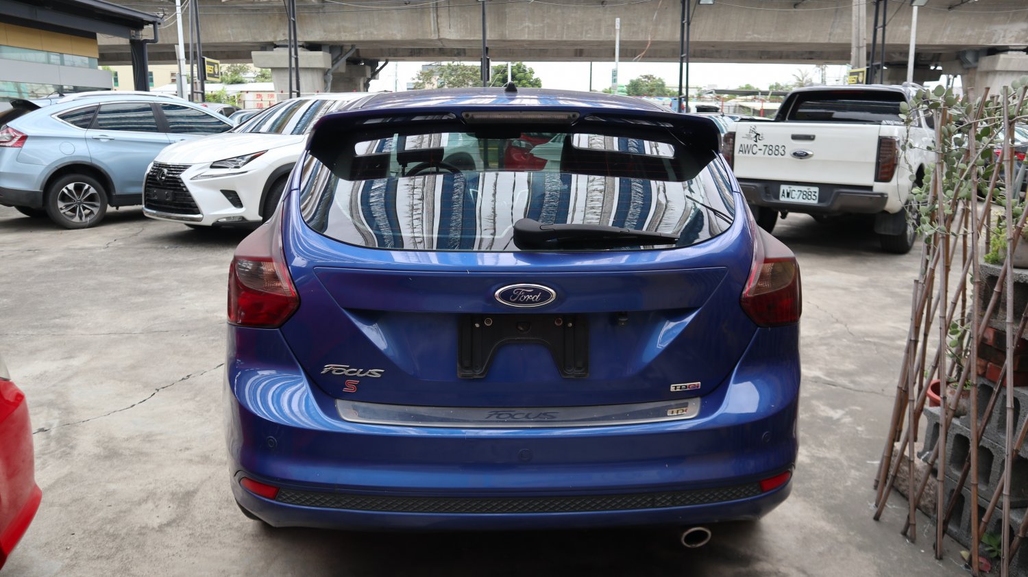 Ford 福特 ／ Focus ／ 2012年 ／ 2012年 Ford Focus 藍色 福特中古車 ／ 九肇匯元汽車 (台南)