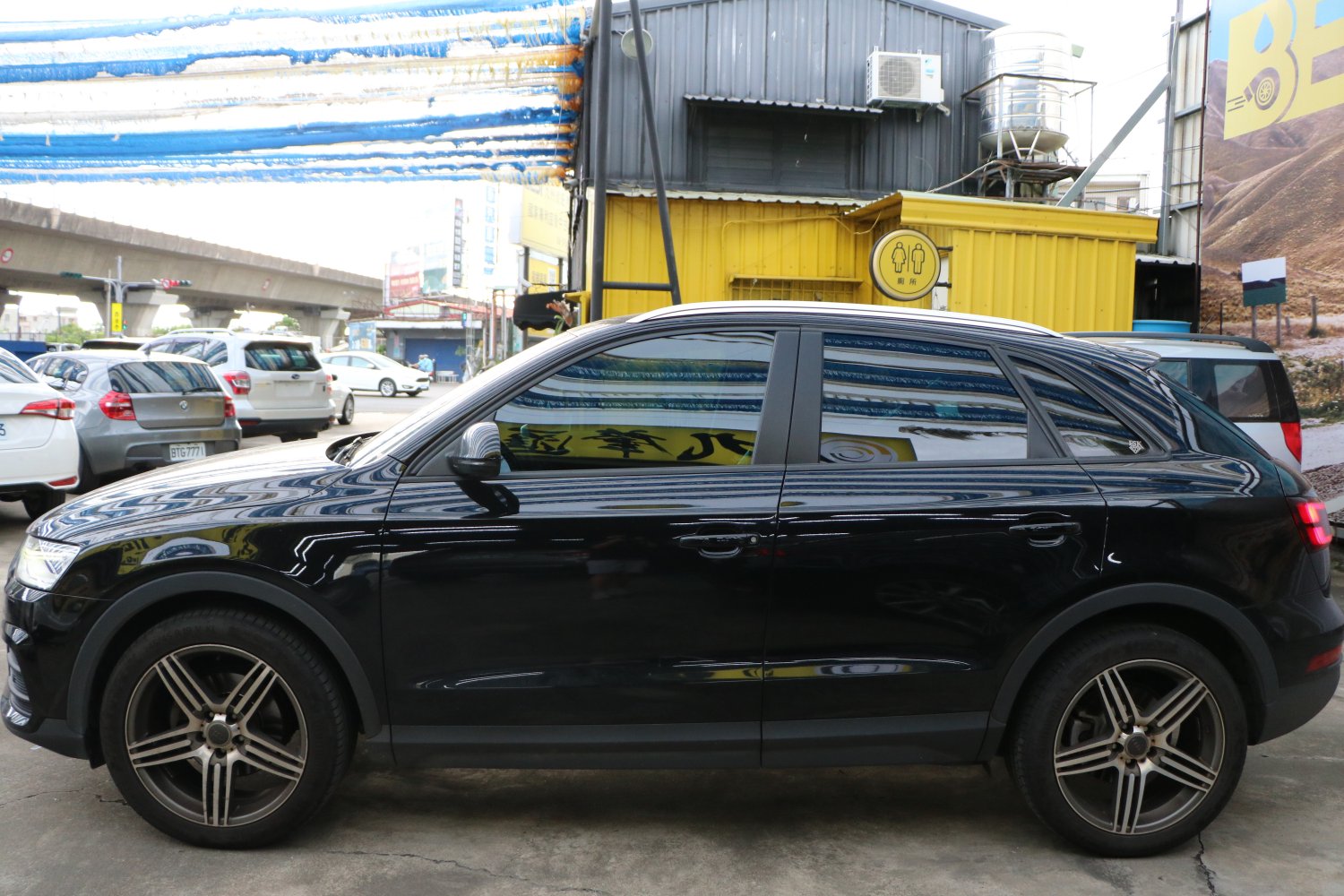 Audi 奧迪 ／ Q3 ／ 年 ／ 2016 年 Audi Q3 黑色 奧迪中古車 ／ 九州欣旺汽車 (台南)