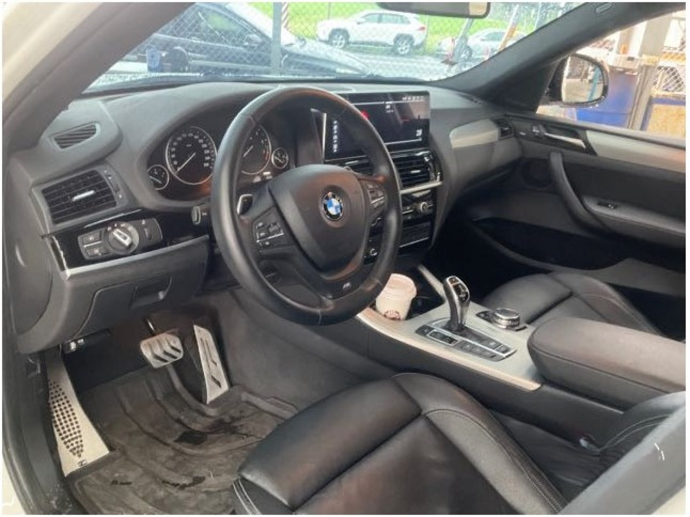 Bmw 寶馬 ／ X4 ／ 2016年 ／ 2016年BMW X4 白色 寶馬中古車 ／ 成交區