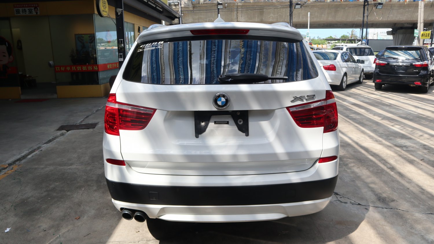 Bmw 寶馬 ／ X3 ／ 2014年 ／ 2014年BMW X3 白色 寶馬中古車 ／ 九肇匯元汽車 (台南)