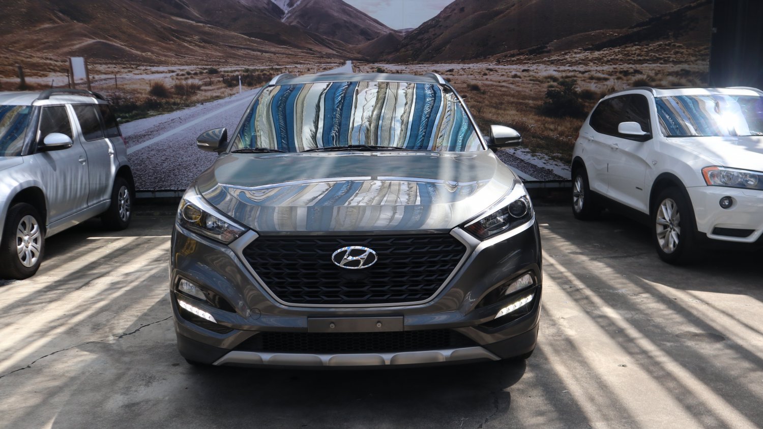 Hyundai 現代 ／ Tucson ／ 2019年 ／ 2019年Hyundai Tucson 灰色 現代休旅車 ／ MG車庫(台南)