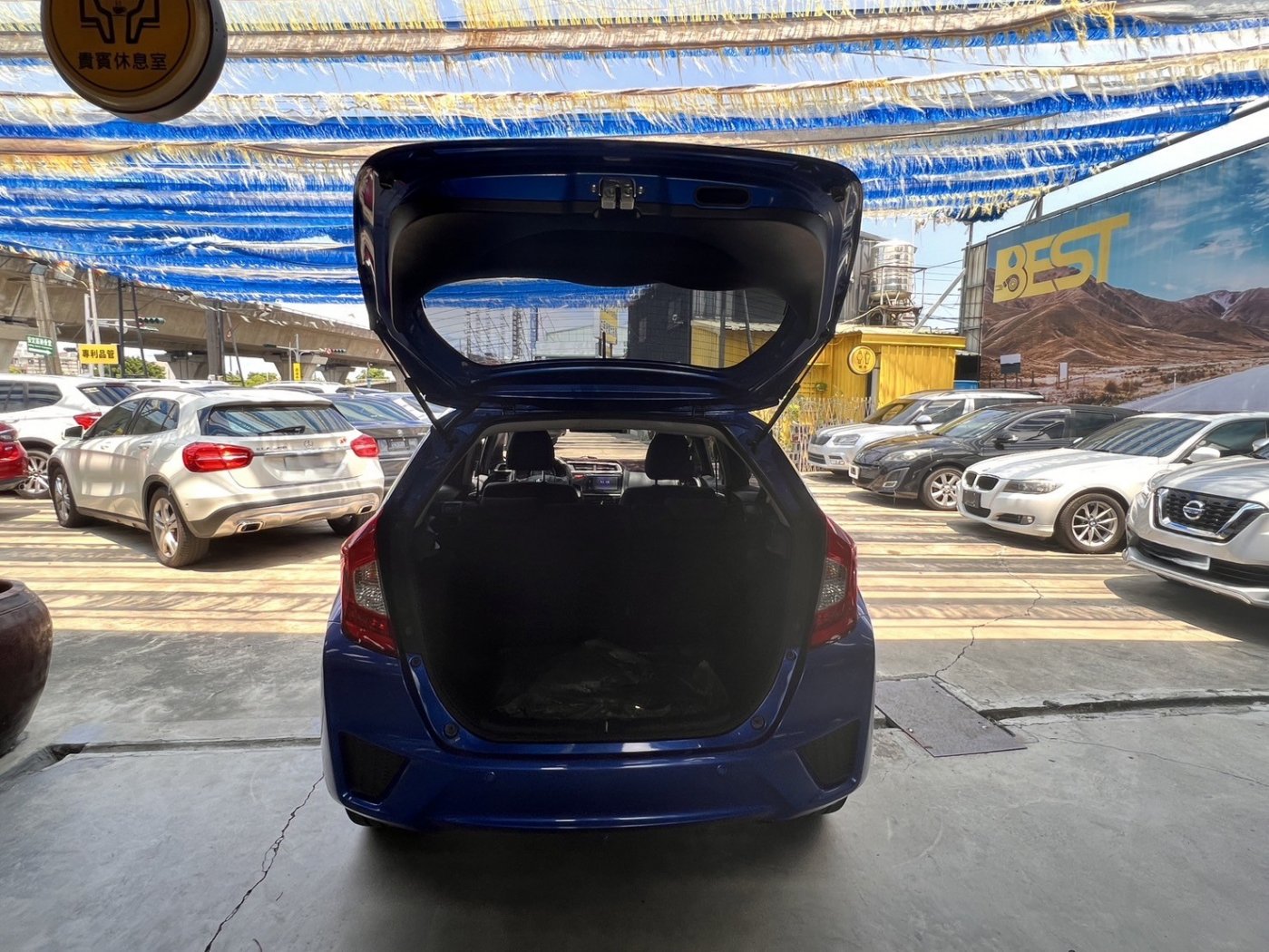 Honda 本田 ／ FIT ／ 2016年 ／ 2016年Honda  FIT  藍色 本田中古車 ／ 成交區