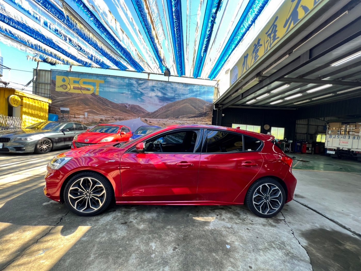 Ford 福特 ／ Focus ／ 2019年 ／ 2019年 Ford Focus 紅色 福特中古車 ／ MG車庫(台南)