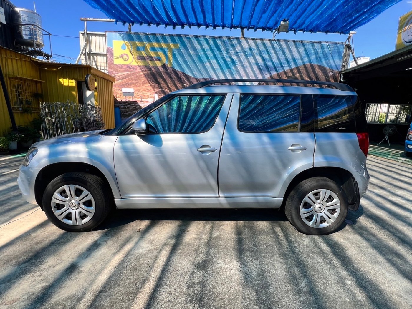 Skoda 司可達 ／ Yeti ／ 2014年 ／ 2014年Skoda Yeti 銀色 司可達中古車 ／ 九肇匯元汽車 (台南)