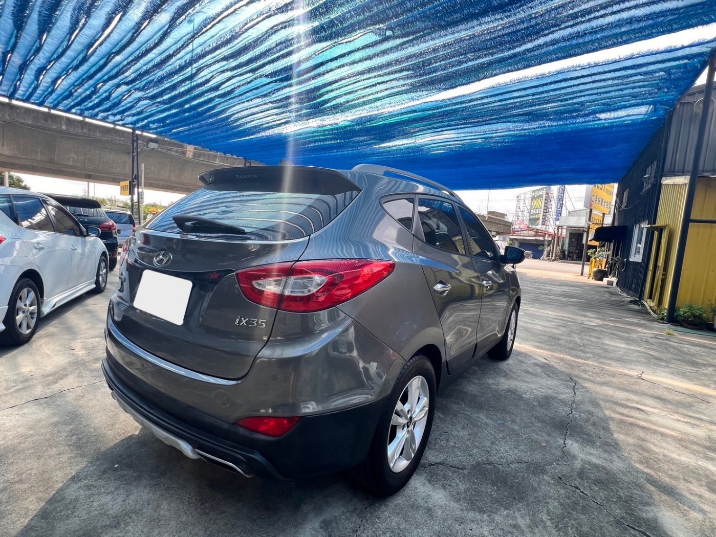 Hyundai 現代 ／ ix35 ／ 2010年 ／ 2010年Hyundai ix35 淺灰色 現代中古車 ／ 高拍