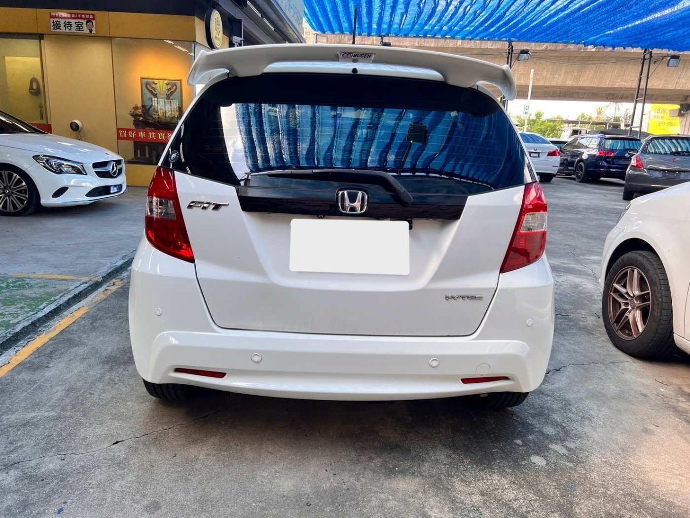 Honda 本田 ／ FIT ／ 2011年 ／ 2011年Honda  FIT  白色 本田中古車 ／ 車輛外調中