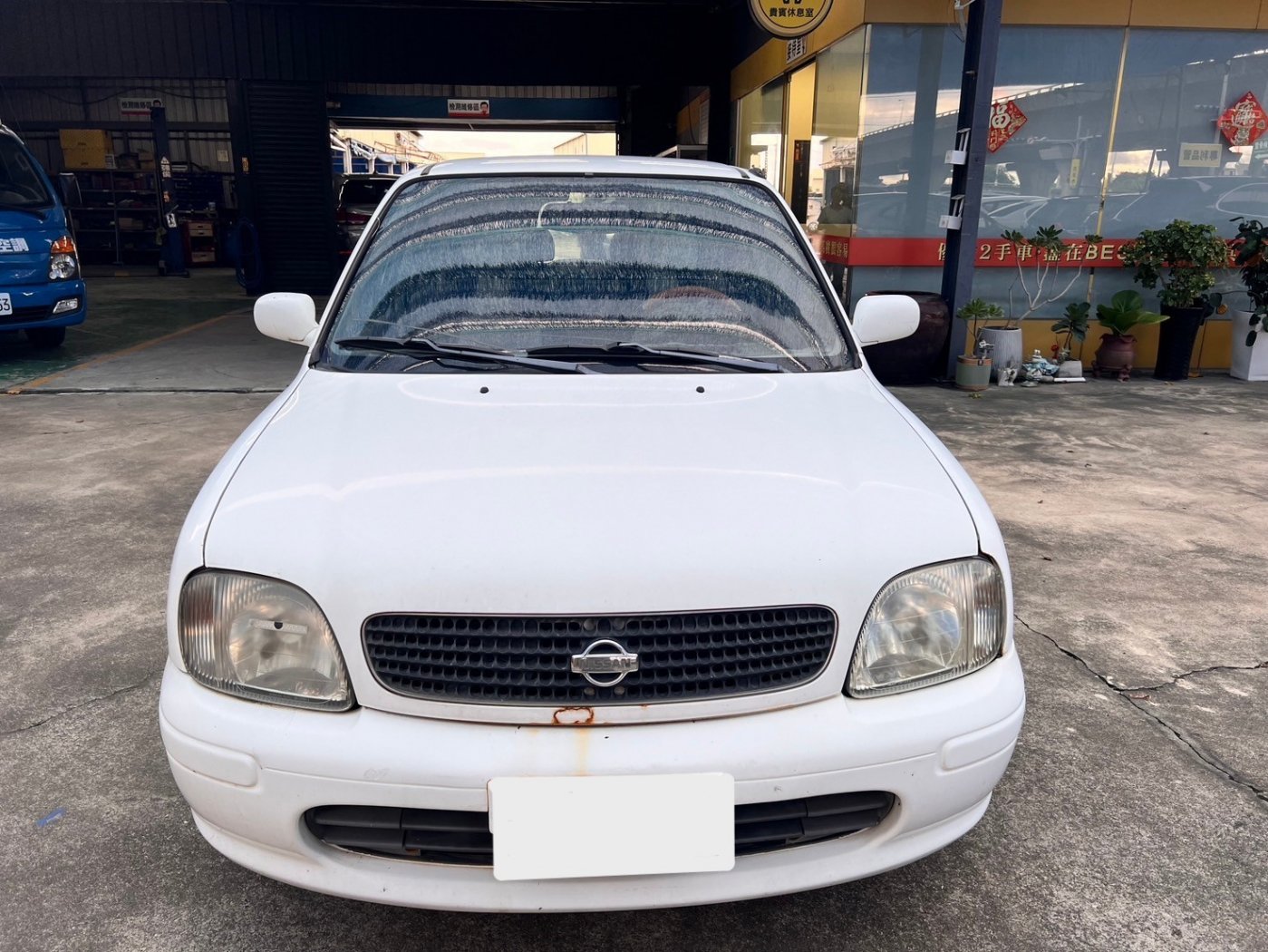 Nissan 日產 ／ March ／ 2001年 ／ 2001年Nissan March 白色 日產中古車 ／ 九肇匯元汽車 (台南)