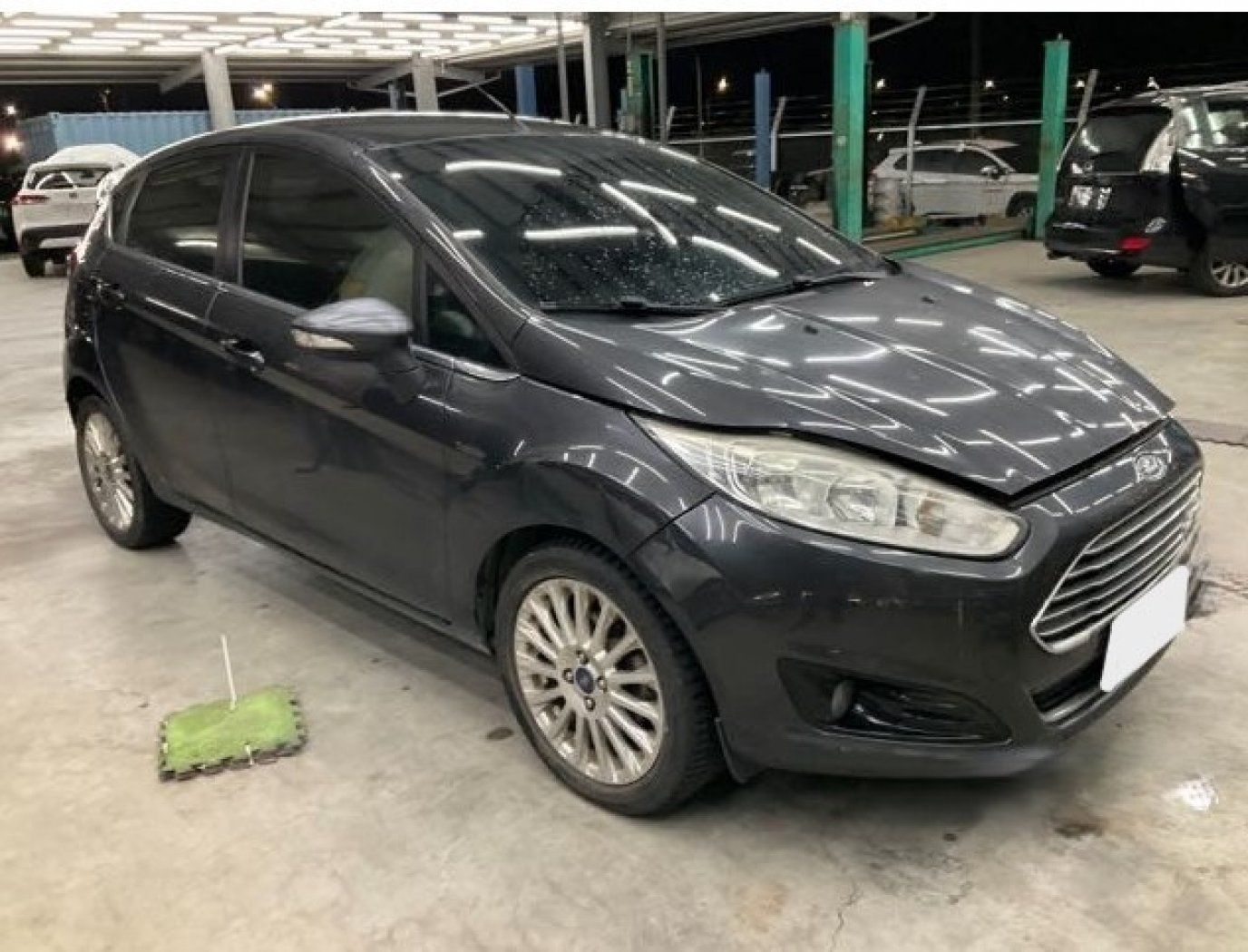 Ford 福特 ／ Fiesta ／ 2017年 ／ 2017年Ford Fiesta 灰色 福特中古車 ／ 九肇匯元汽車 (台南)