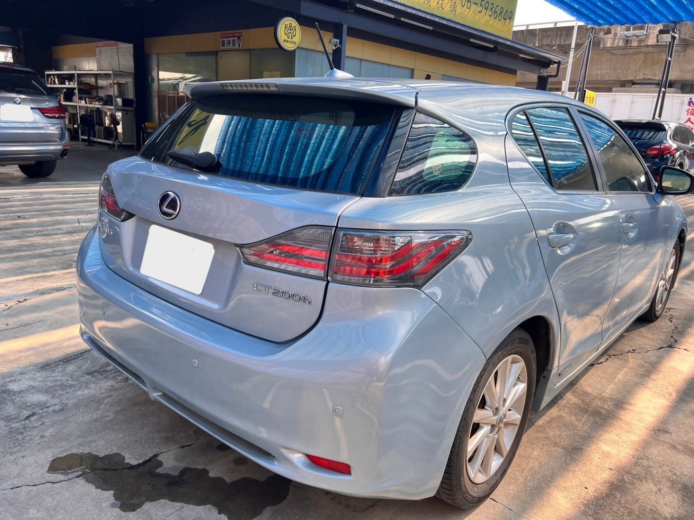 Lexus 凌志 ／ CT 系列 ／ 2012年 ／ 2012年 Lexus CT200h 淺藍色 油電混合 凌志中古車 ／ MG車庫(台南)