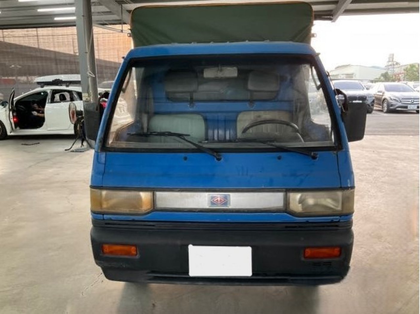 Mitsubishi 三菱 ／ Varica 威利 ／ 1996年 ／ 1994年 Mitsubishi Varica 藍色 三菱中古貨車 ／ 高拍