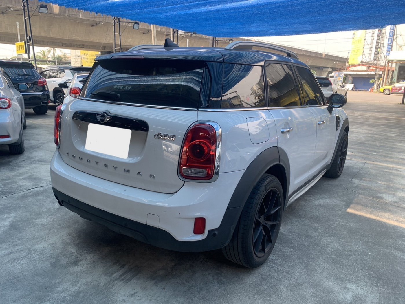 Mini 迷你 ／ Cooper ／ 2017年 ／ 2017年Mini Cooper  白黑色 迷你中古車 ／ 委外廠商