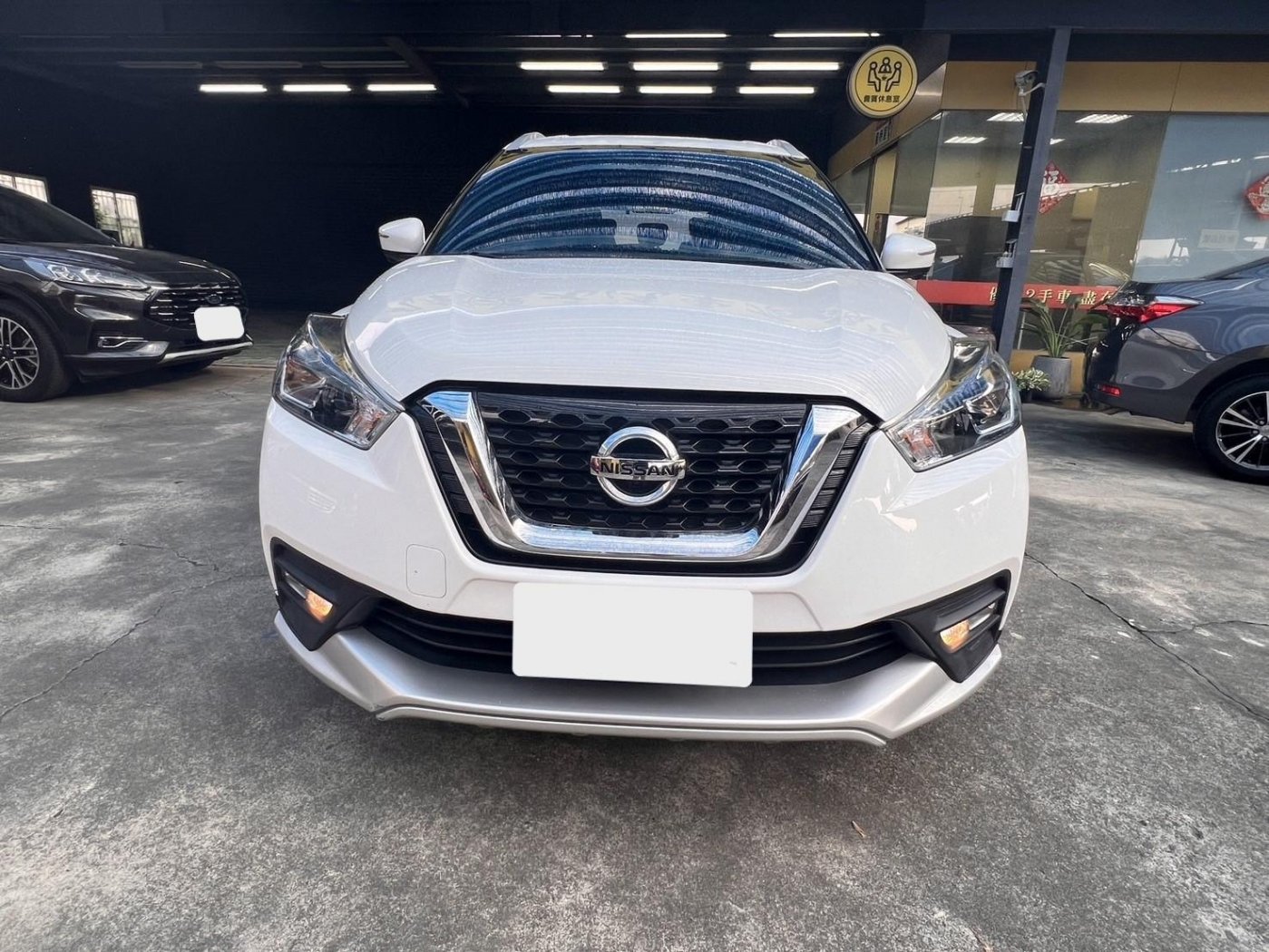 Nissan 日產 ／ Kicks ／ 2020年 ／ 2020年Nissan Kicks 白色 日產中古車 ／ MG車庫(台南)