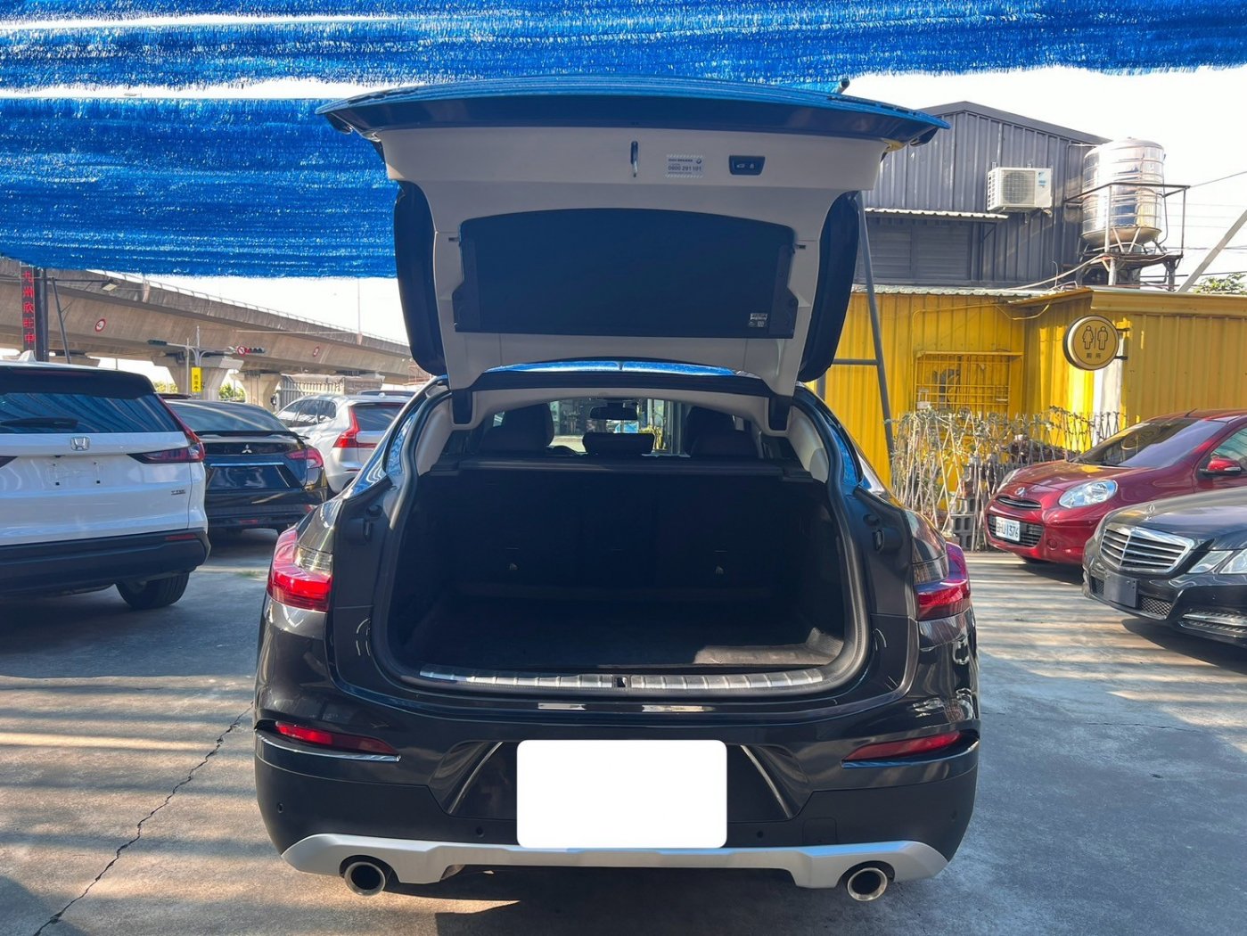 Bmw 寶馬 ／ X4 ／ 2020年 ／ 2020年BMW X4 深灰色 寶馬中古車 ／ 九肇匯元汽車 (台南)