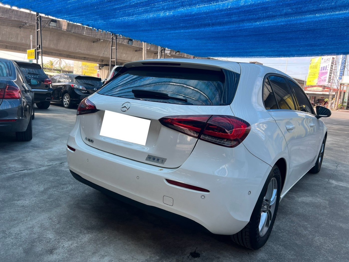 Benz 賓士 ／ A-Class ／ 2019年 ／ 2019年 Benz A180 白色 賓士中古車 ／ 九肇匯元汽車 (台南)