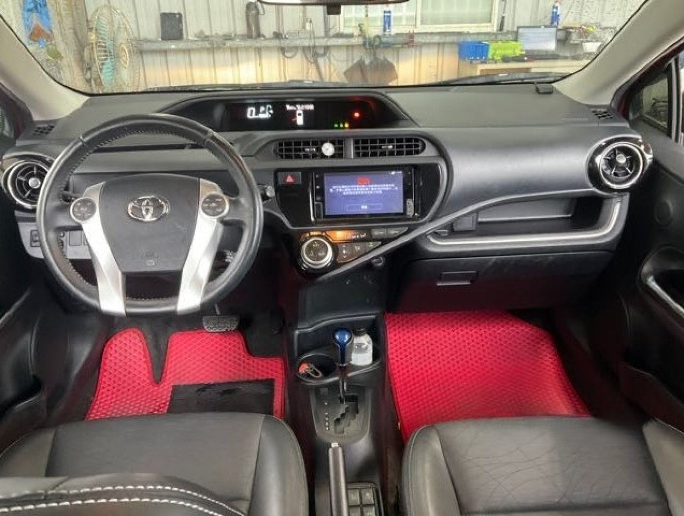 Toyota 豐田 ／ Prius ／ 2016年 ／ 2016年Toyota Prius c紅色 豐田中古車 ／ 高拍