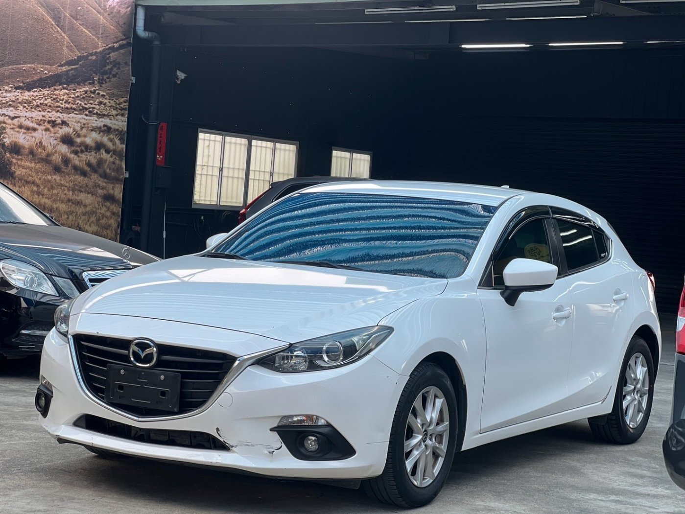 Mazda 馬自達 ／ Mazda 3 ／ 2016年 ／ 2016年Mazda 3 白色 馬自達中古車 ／ 九肇匯元汽車 (台南)